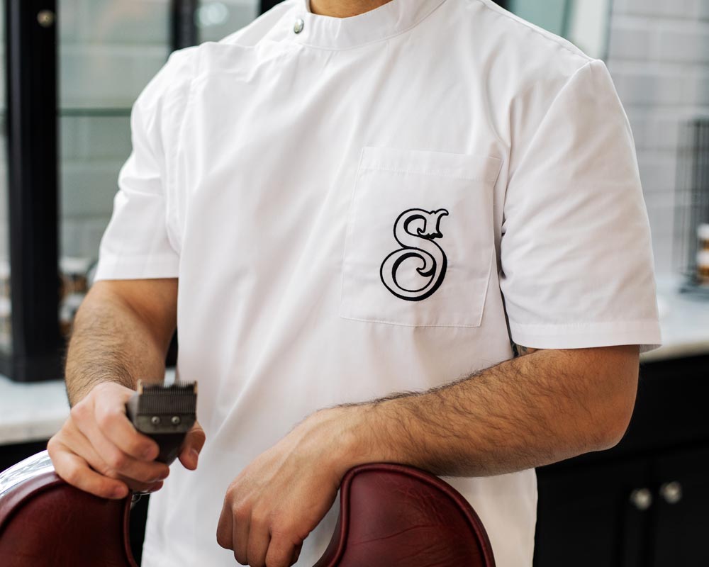 OG Barber Smock White - Lifestyle